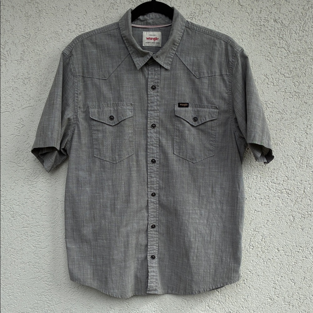 Wrangler Men's Gray Cotton Button Down Short Sleeve Shirt